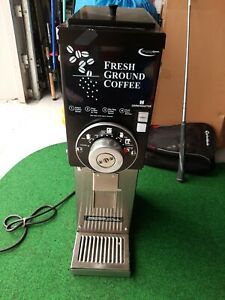 Grindmaster 890 Black Slimline 3 lb. Hopper Coffee Grinder 115 Volt Pre-owned