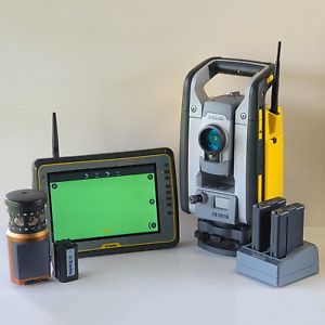 Trimble RTS655 5&#034; Robotic Total Station w/ Kenai, MT1000 Prism, &amp; Accessories