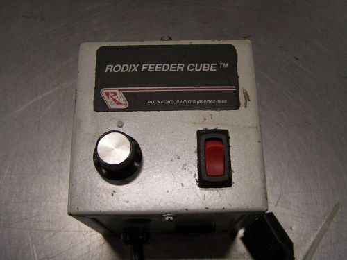 Rodix FC-40 Vibratory Feeder Cube