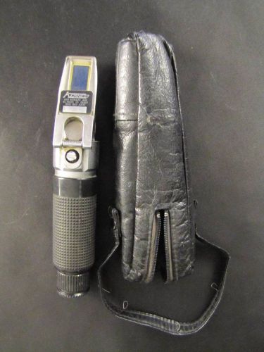 Kernco Portable Analog Refractometer W/ Leather Case to Measure Fruit Sugar