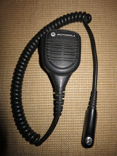 Motorola Speaker Microphone. Model PMMN4039A. With Clip