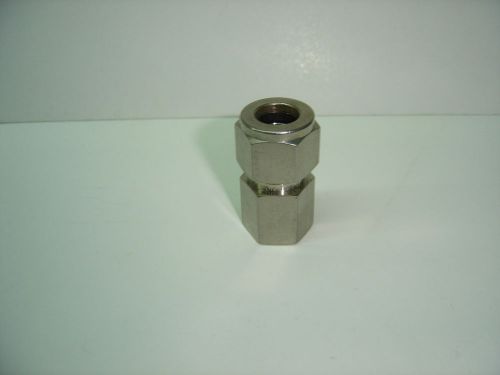 Swagelok ss-810-7-4 female connector 1/2&#034; od tube  x 1/4&#034; female npt new no box for sale