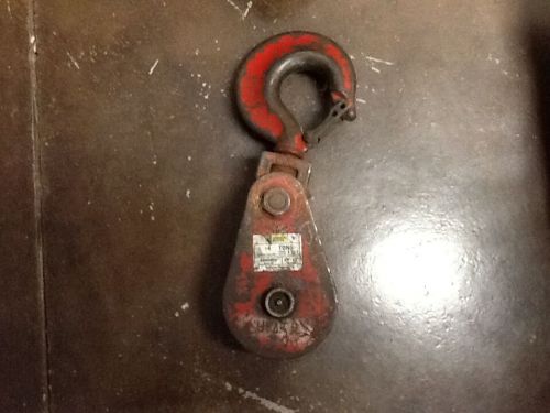 Johnson 4 ton snatch block. for 3/8&#034;-1/2&#034; wire rope. for sale