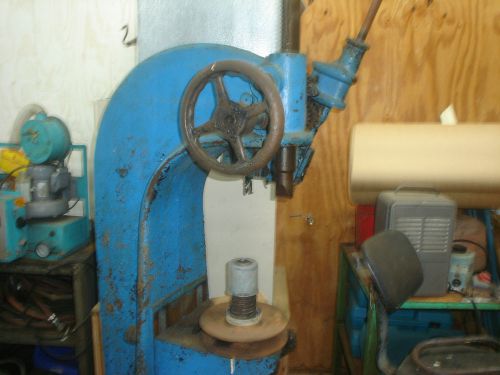 Press (MANUAL HAND PRESS)