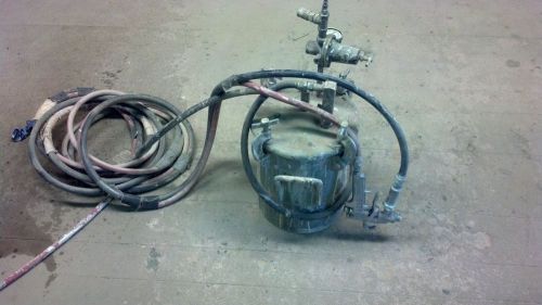 Binks 2001 spray gun w/ 2 gallon spray pot and hoses for sale