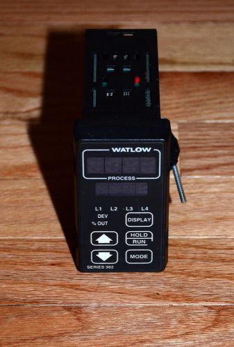 Watlow Series 982 Temperature Control 982S-10CC-CUCD