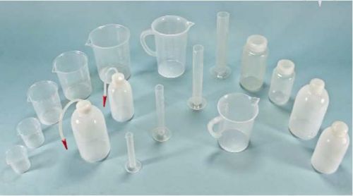 17 piece classroom plasticware starter kit includes beakers, cylinders and more for sale