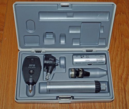 Heine Beta 200  opthalmoscope head plus k100 otoscope and a lot of extras.
