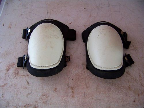 Husky Hard Cup Knee Pads General Construction Concrete Fully Adjustable