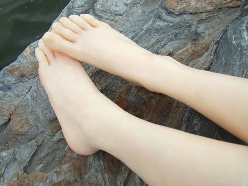 1 Pair soft silicone Lifesize female leg foot mannequin display shoes size 38