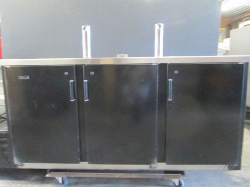 KEG COOLER / TAPPER BOX  PERLICK 3 KEGS