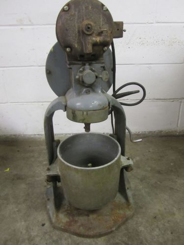 Hobart 10 quart dough working bakery mixing mixer w/ bowl paddle whisk hook for sale