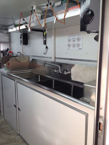 8.5&#039; x 26&#039; Concession Trailer ** MUST SEE **