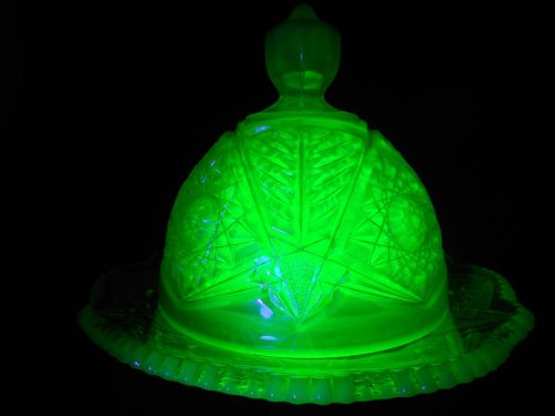 vaseline opalescent Carnival Glass serving domed butter dish uranium iridescent