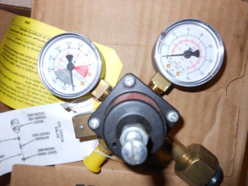 Cornelius CO2 gas pressure regulator model 857A style PL-160