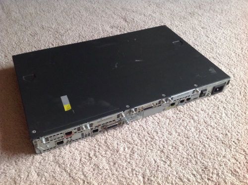 Cisco 2600 series 2620 router and Accessories