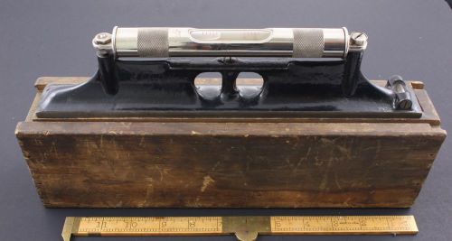 L.S. Starrett Co. Precision Machinist Level in Original Wood Box