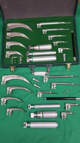 FIBER OPTIC LARYNGOSCOPE MAC + MILLER SET OF 18 EA  ! EMT Anesthesia Intubation