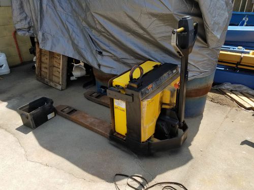 YALE 24 VOLT 4000# CAPACITY WALK BEHIND ELECTRIC PALLET TRUCK