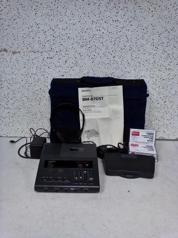 Sony BM-87DST Dictator Transcriber with pedal and carrying case