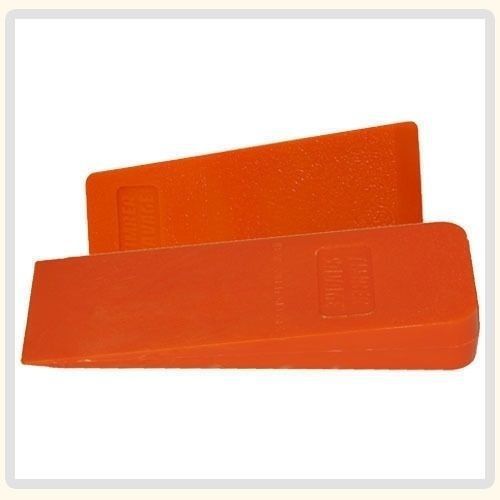 Chain saw felling wedge,8&#034; plastic wedge, great way to free your stuck saw,one for sale
