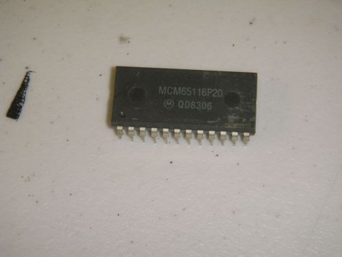 1 MOTOROLA  MCM65116P20  microprocessor chip  106-BX1-5