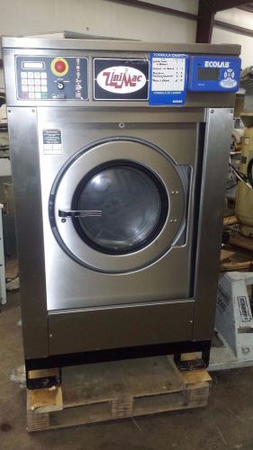 2009 Unipress Softmount 55 pounds washer