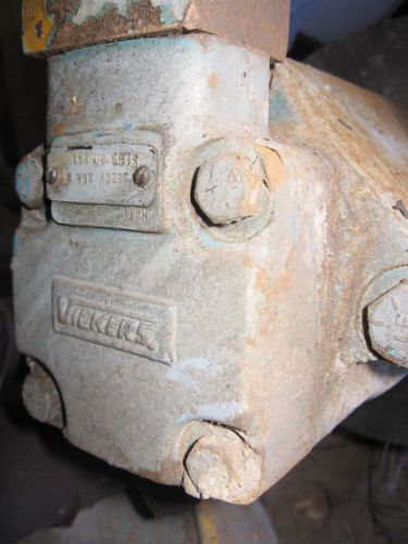 VICKERS HYDRAULIC PUMP #3520V-35A, H870