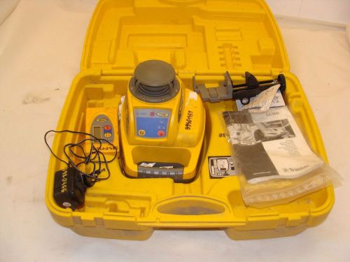 SPECTRA LL300 LASER LEVEL WITH CASE , CHARGER AND HR300 RECEIVER USED NOT TESTED
