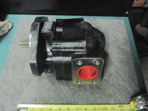 NEW DAVID BROWN HYDRAULICS GEAR PUMP # R1A5073C41A2K2FA