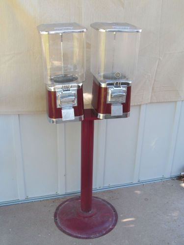 CANDY VENDING MACHINE Double Headed Pre-Loved, Gumballs, candy, Keys #3