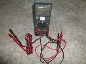 Fluke 25 Multimeter with 2 Sets of Fluke Test Leads Very Nice Condition