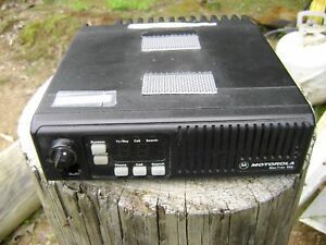 Motorola MaxTrac 888 Two Way Radio Mobile D35MWA5GF6AK