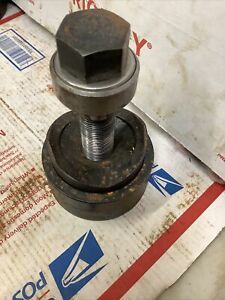 Greenlee punch No. 730 - 2 1/4&#034; Diameter Radio Chasis Knockout W/ BB Stud ED4U