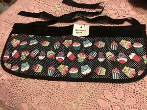 Cupcake Waitress Apron 3 pockets NEW 21.5”x9”