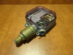 SAUTER pressure switch 0-2,5 bar