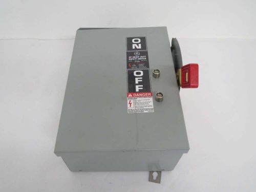 General electric np1578000f30a 600v-ac 3p fusible disconnect switch b439207 for sale