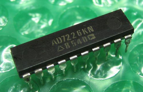 2 - Pieces Analog Devices AD7226KN D/A Converter