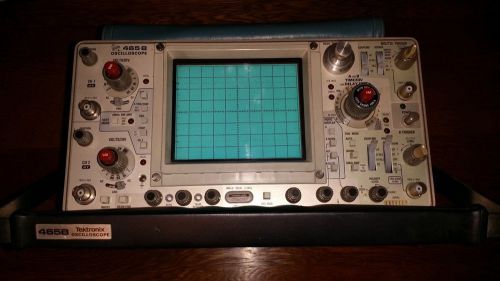 TEKTRONIX 465B 100MHz Two Channel Oscilloscope, Pouch and Power Cord