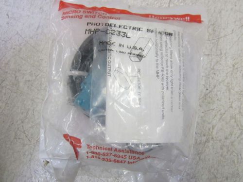 LOT OF 2 HONEYWELL MHP-C233L PHOTOELECTRIC SENSOR *NEW IN A FACTORY BAG*