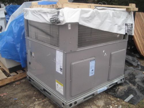 Payne 5 ton a/c furnace package unit 115,000 btu 13.4 seer - new!! for sale