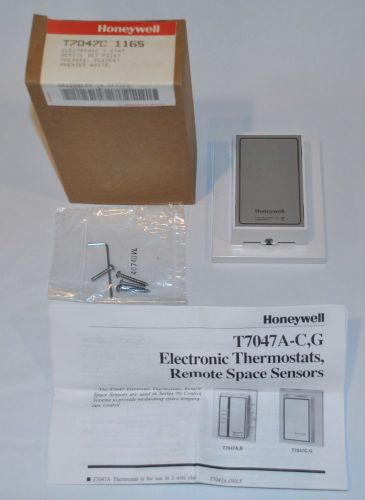 Honeywell - T7047C 1165 - Electronic Thermostat Remote Set Point - White -