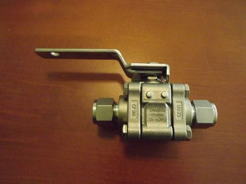 Swagelok SS-T63MS8 1/2&#034; Fittings, SS 3 pc. Ball Valve Instrument/ fluid  control