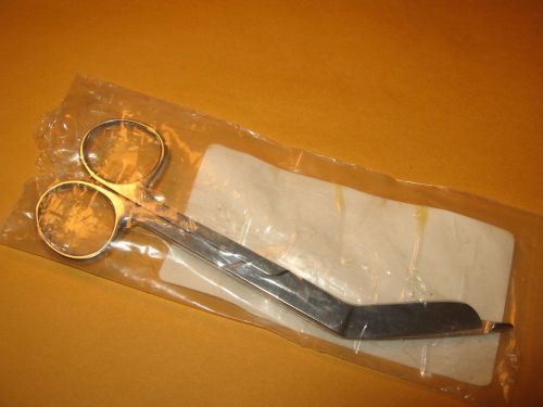 Sklar Instruments # 97-237 - Merit Lister Bandage Scissors 5-1/2&#034; w/Clip