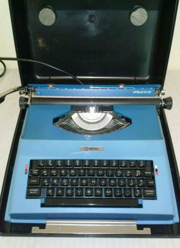 Vintage royal litton &#034;apollo 12-gt&#034; typewriter. great working condition!! for sale