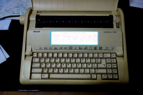 Macchina da scrivere Olivetti Jetwriter 900