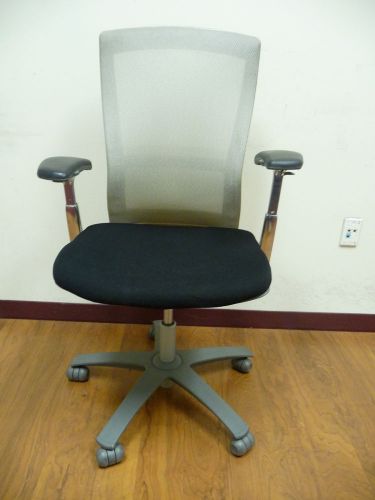 Knoll &#034;life&#034; office chair -black seat &amp; beige mesh back  #10642 for sale