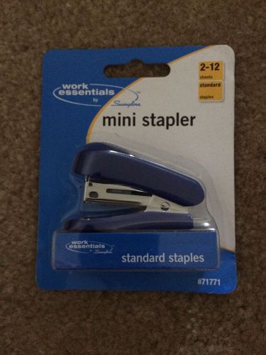 Swingline - Tot Mini Stapler, 12-Sheet Capacity - Blue
