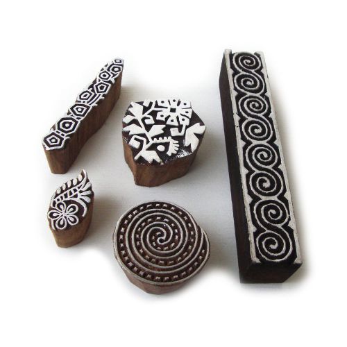 Multi Hand Carved Floral &amp; Spiral Pattern Wooden Block Tags (Set of 5)