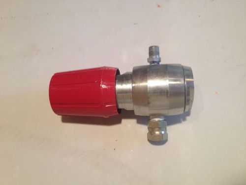 Graco 217576 high pressure fluid regulator   lot 309. for sale